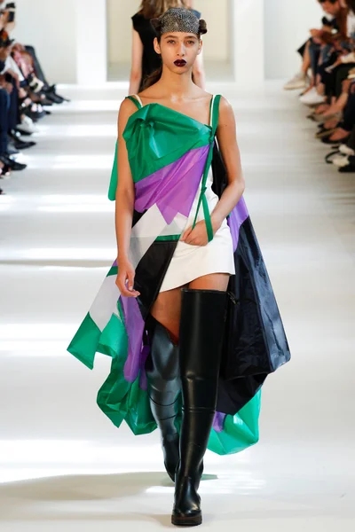 Look 26